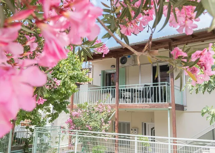 Nikols House Apartamento